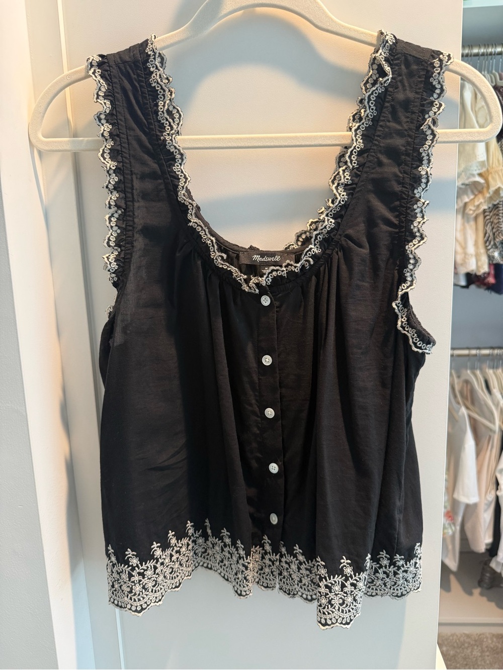 Madewell Black Sleeveless Button-Front Camisole with White Lace Trim
